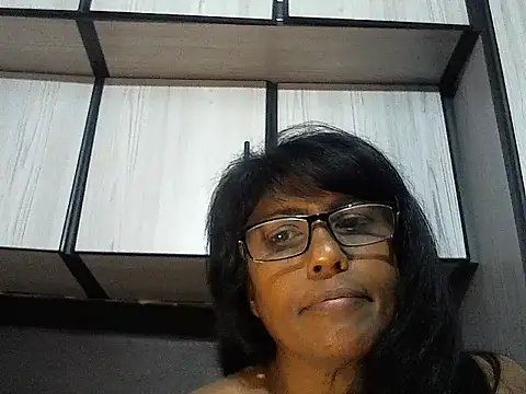 MsAttitude online show from 10/08/25, 02:40