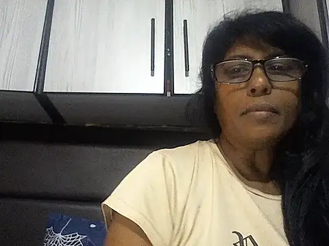 MsAttitude online show from 10/13/25, 06:48