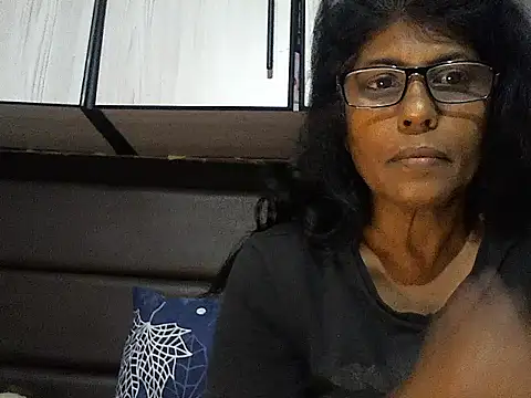 MsAttitude online show from 09/29/25, 07:59