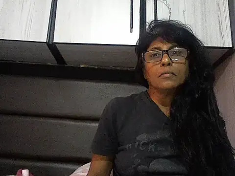 MsAttitude online show from 11/08/25, 01:03