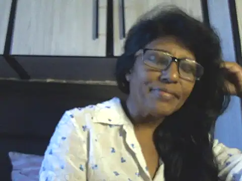 Snapshot of MsAttitude chatting on 05/04/26, 07:00 MsAttitude online show from 05/04/26, 07:00