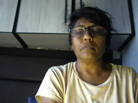 MsAttitude online show from 04/04/26, 08:54