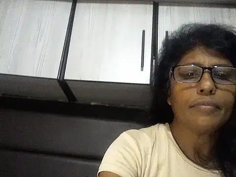 MsAttitude online show from 09/25/25, 07:03