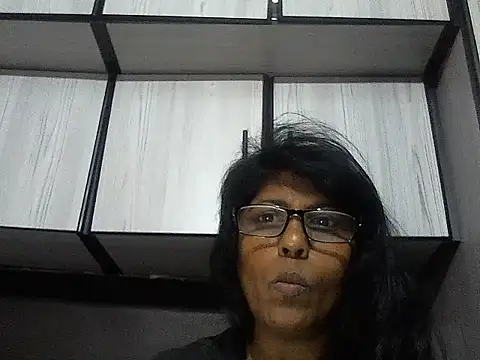 MsAttitude online show from 10/19/25, 12:08