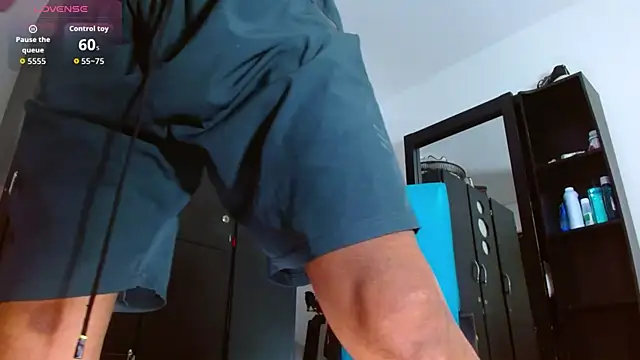 isuckmyselfxxx 420 online show from 03/31/26, 10:06