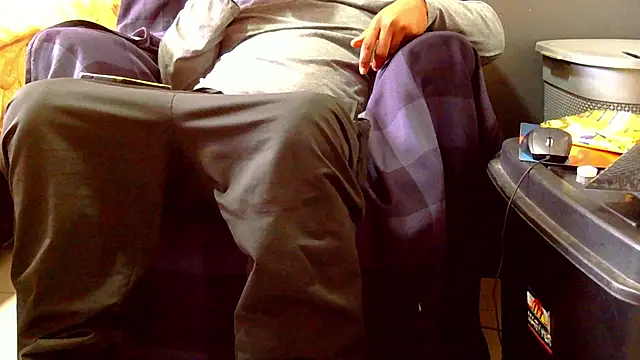 CharlesBlk79  online show from 04/18/26, 09:00