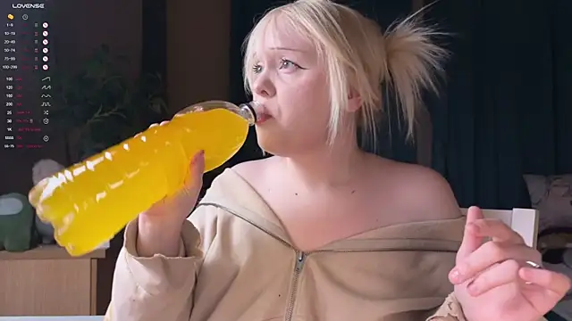 LisaLaas online show from 03/21/26, 07:29