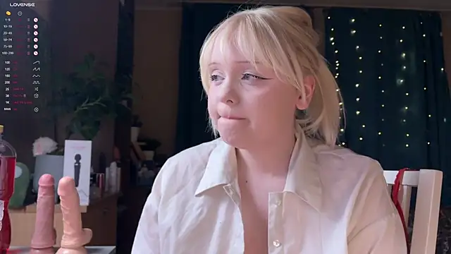 LisaLaas online show from 03/26/26, 10:07