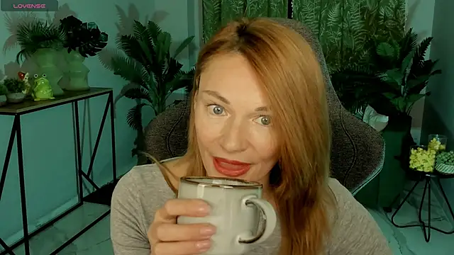 MistyBarnes online show from 11/06/25, 01:48