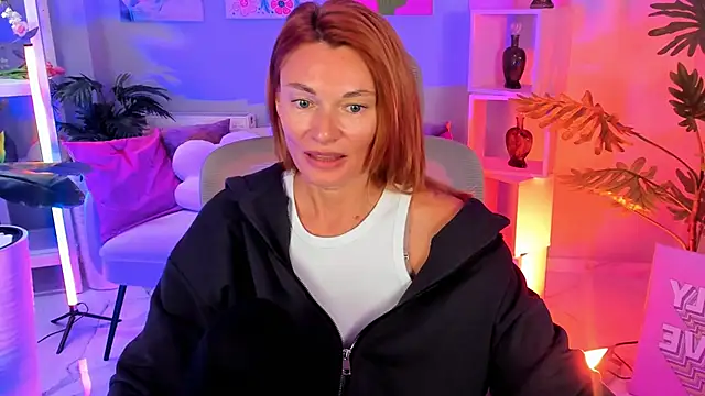 MistyBarnes online show from 10/15/25, 02:58