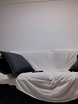 luizamello1234 online show from 04/07/26, 10:55