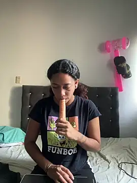 Miley and Vash online show from 01/11/25, 03:09