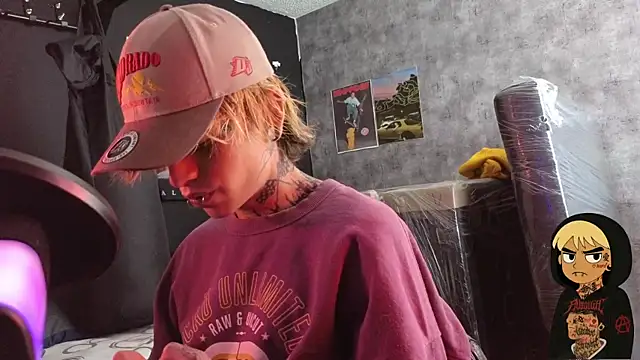 Snapshot of AcidMilo chatting on 10/30/25, 05:54 AcidMilo online show from 10/30/25, 05:54