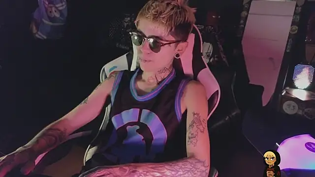 AcidMilo online show from 06/15/26, 02:12