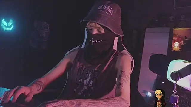 AcidMilo online show from 04/13/26, 08:29