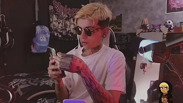 AcidMilo online show from 02/12/26, 02:50