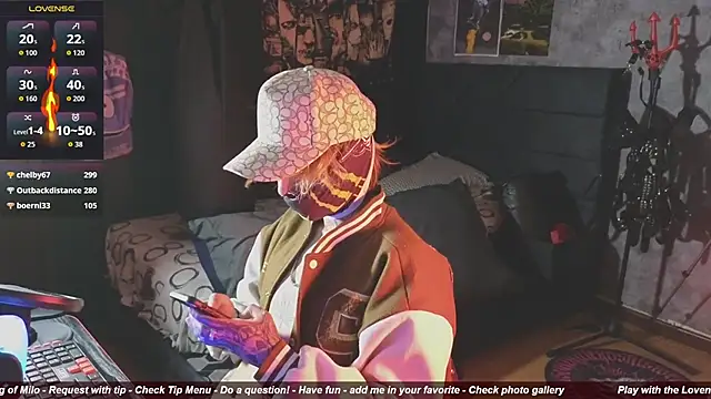 Snapshot of AcidMilo chatting on 11/16/25, 12:04 AcidMilo online show from 11/16/25, 12:04