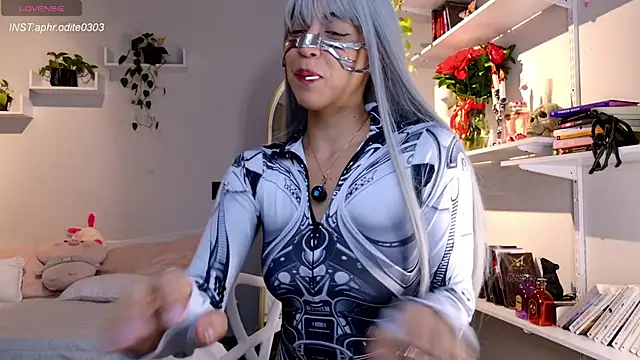 Nikol-JE online show from 10/29/25, 09:14