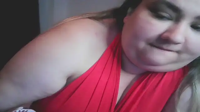 Snapshot of nicholle chatting on 01/05/25, 02:06 nicholle online show from 01/05/25, 02:06