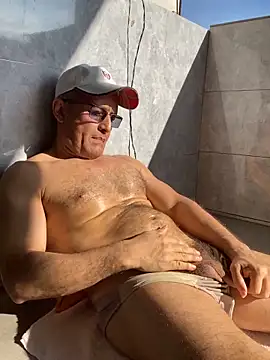 Daddyhot Alejo online show from 10/25/25, 08:53