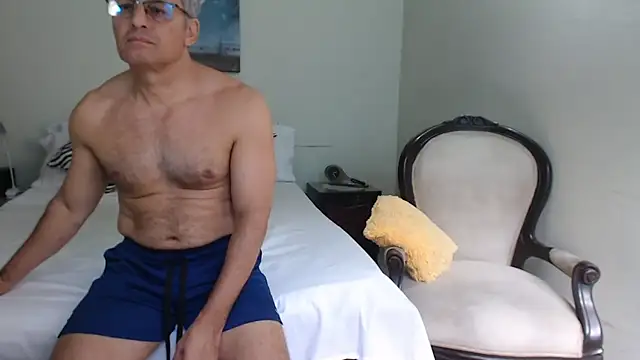 Daddyhot Alejo online show from 09/19/25, 04:22