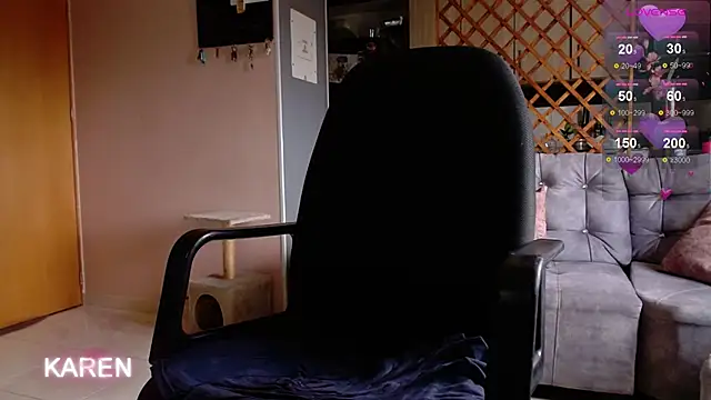 Snapshot of Karen_sex92 chatting on 06/17/26, 06:51 Karen sex92 online show from 06/17/26, 06:51