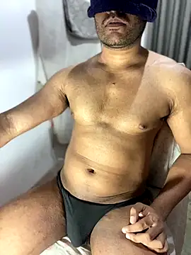 Lahirumadu2 online show from 12/17/25, 07:19