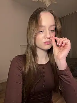 malyshhka online show from 04/03/26, 07:42