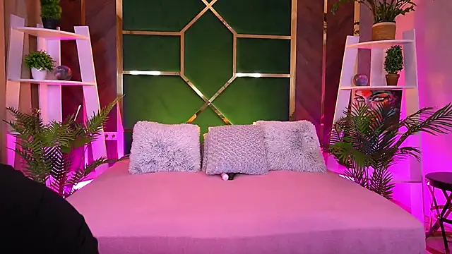 LittleeCutee online show from 09/27/25, 07:03