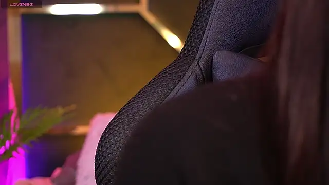 LittleeCutee online show from 10/25/25, 07:29