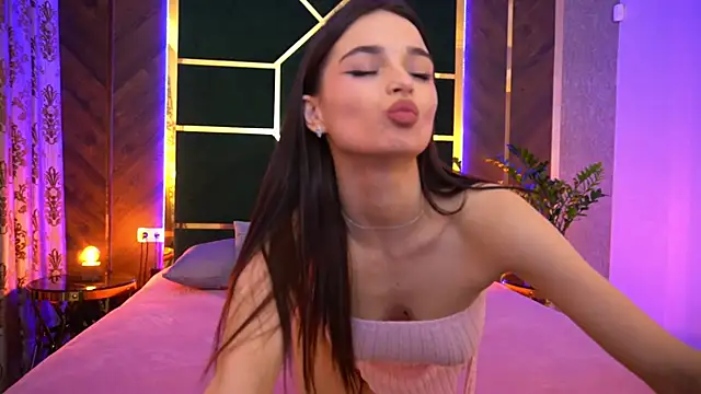 LittleeCutee online show from 03/10/25, 10:39