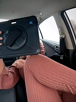 1Topgyal online show from 12/22/25, 04:18