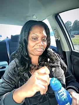 1Topgyal online show from 10/28/25, 02:49