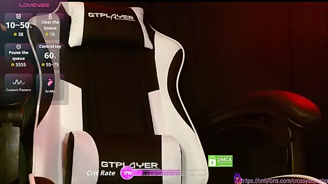 Snapshot of CrossyAayesha chatting on 11/05/25, 03:48 CrossyAayesha online show from 11/05/25, 03:48