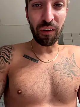 Snapshot of Sinjack88 chatting on 12/16/25, 04:33 Sinjack88 online show from 12/16/25, 04:33