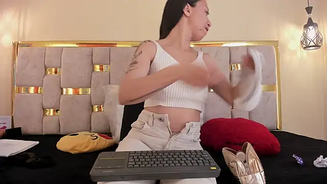 ttata 3 online show from 10/24/25, 11:53