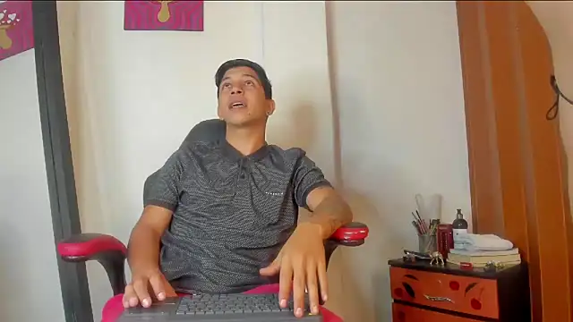 sophieandmarkls online show from 03/12/25, 11:01