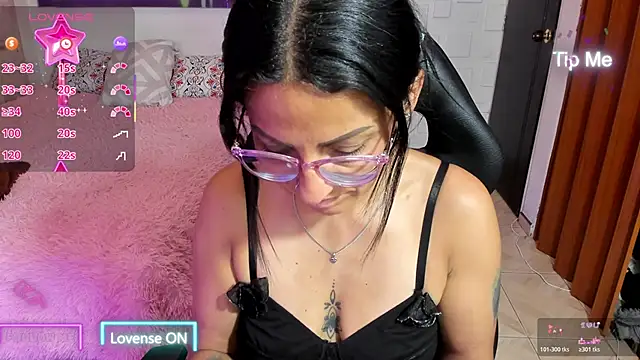 alma blue online show from 04/11/26, 10:57
