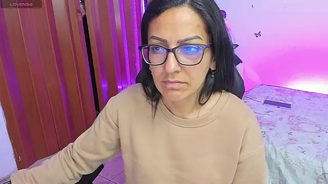 alma blue online show from 11/12/25, 10:35