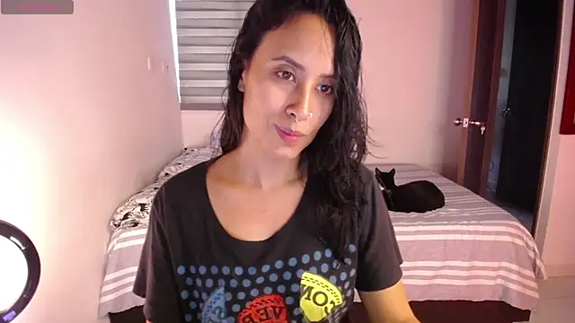 amyharlow 1 online show from 11/08/25, 07:28