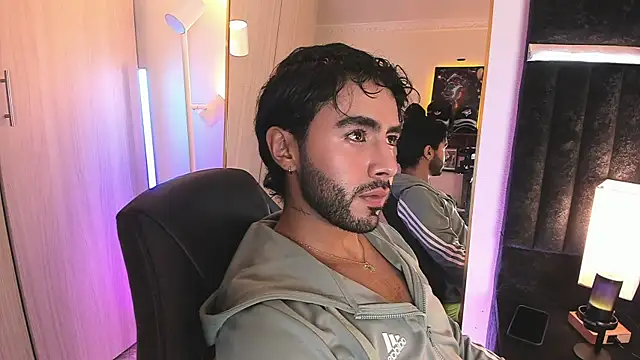 ItsMeEros online show from 05/25/26, 10:52