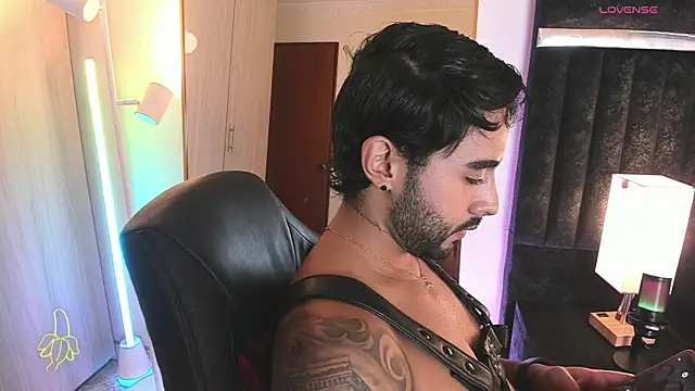 ItsMeEros online show from 04/28/26, 11:31