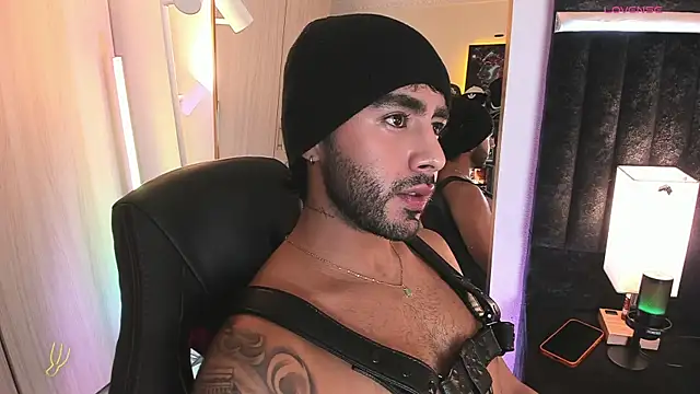 ItsMeEros online show from 06/03/26, 11:09
