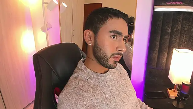 ItsMeEros online show from 12/02/25, 10:22