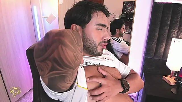 ItsMeEros online show from 05/09/26, 10:24