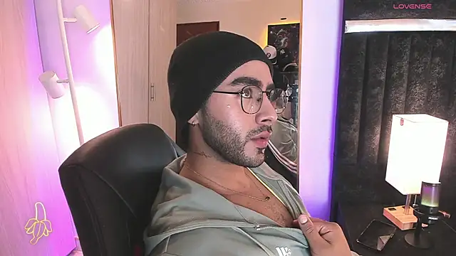 ItsMeEros online show from 03/30/26, 10:33