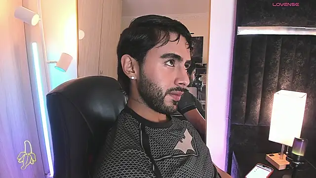 ItsMeEros online show from 04/30/26, 11:09