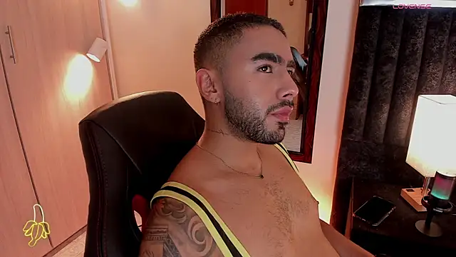 ItsMeEros online show from 10/22/25, 10:41