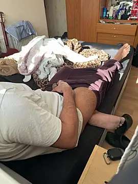 CoolBiDude online show from 03/25/26, 02:49