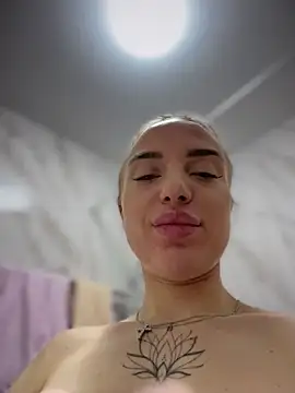 pinkstar  online show from 02/05/26, 05:47